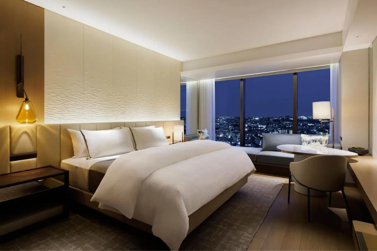 מלון יוקוהאמה The Westin Yokohama 5*,  יפן